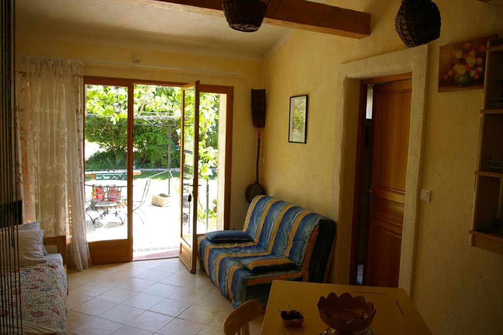 Gite La Paillote Montauroux Exterior foto